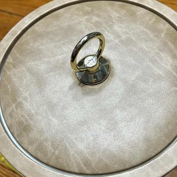 Shelton Ware faux leather Mid-Century Modern ice bucket w/lid.  Lucite handle. - Picture 11 of 11